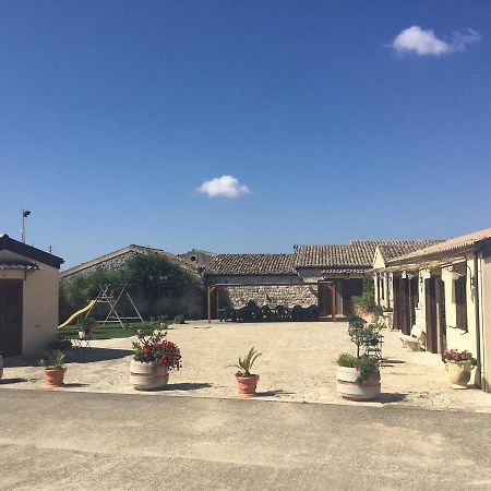 Oasi Di Cava Ispica Villa Pietre Nere San Zagaria ภายนอก รูปภาพ