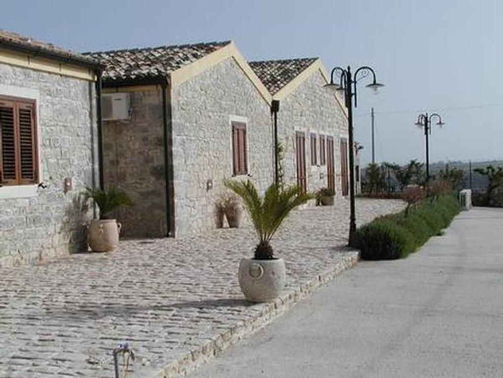Oasi Di Cava Ispica Villa Pietre Nere San Zagaria ภายนอก รูปภาพ